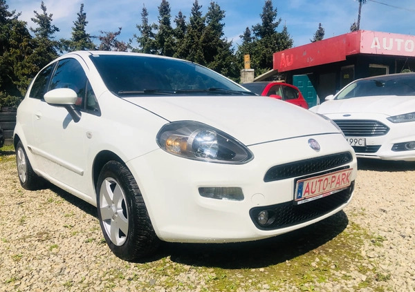 Fiat Punto 2012 cena 15900 przebieg: 145000, rok produkcji 2012 z Polanica-Zdrój małe 191